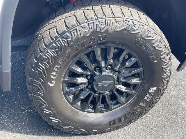 Used 2024 Chevrolet Silverado 2500 LTZ w/ LTZ Premium Package image 25