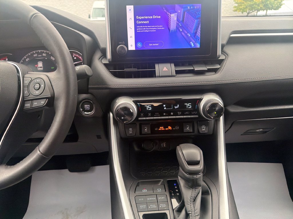 Used 2024 Toyota RAV4 XLE w/ Convenience Package AWD/4WD image 18