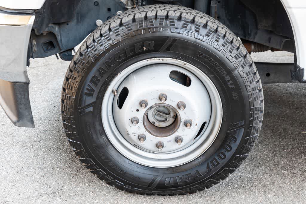 Used 2020 Ford F350 XL w/ Power Equipment Group AWD/4WD image 11