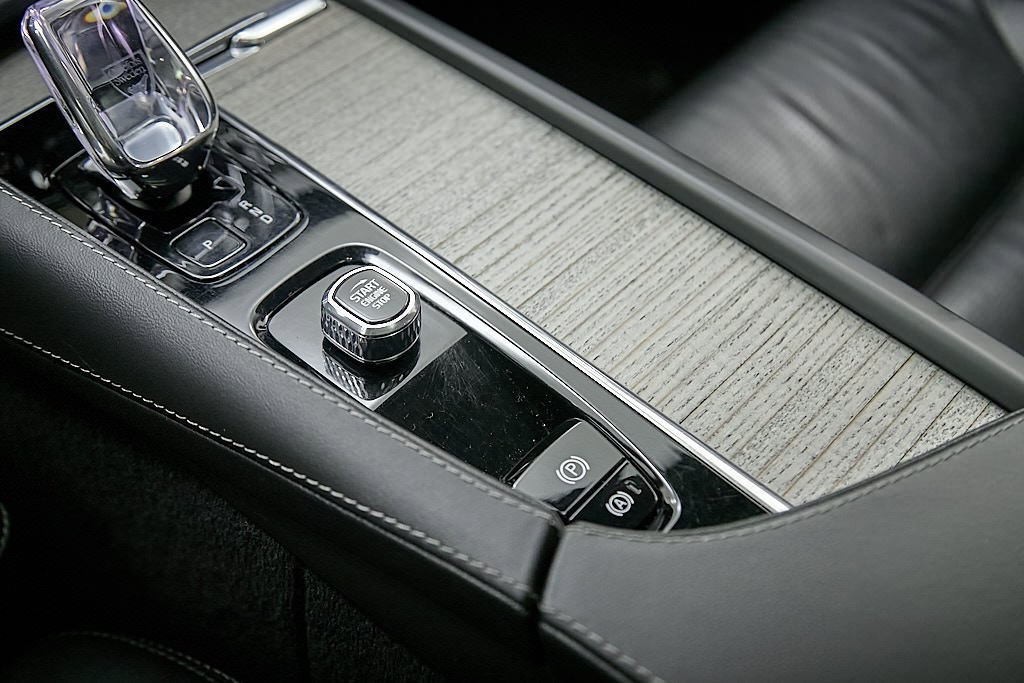 Certified 2024 Volvo V90 B6 Cross Country Ultimate image 20