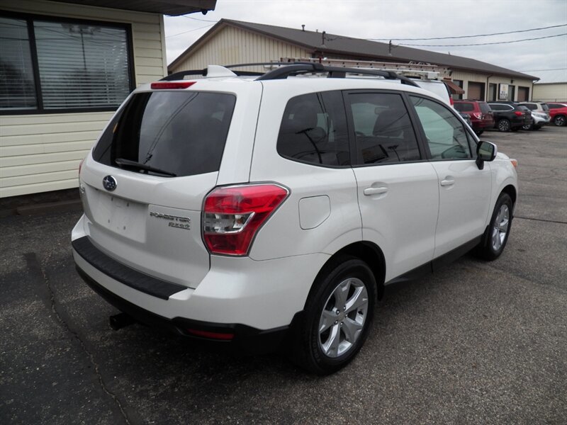 Used 2016 Subaru Forester 2.5i Premium w/ Popular Package #1 AWD/4WD image 2
