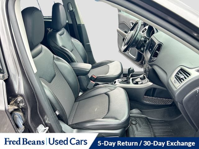 Used 2019 Jeep Compass Latitude w/ Popular Equipment Group AWD/4WD image 34