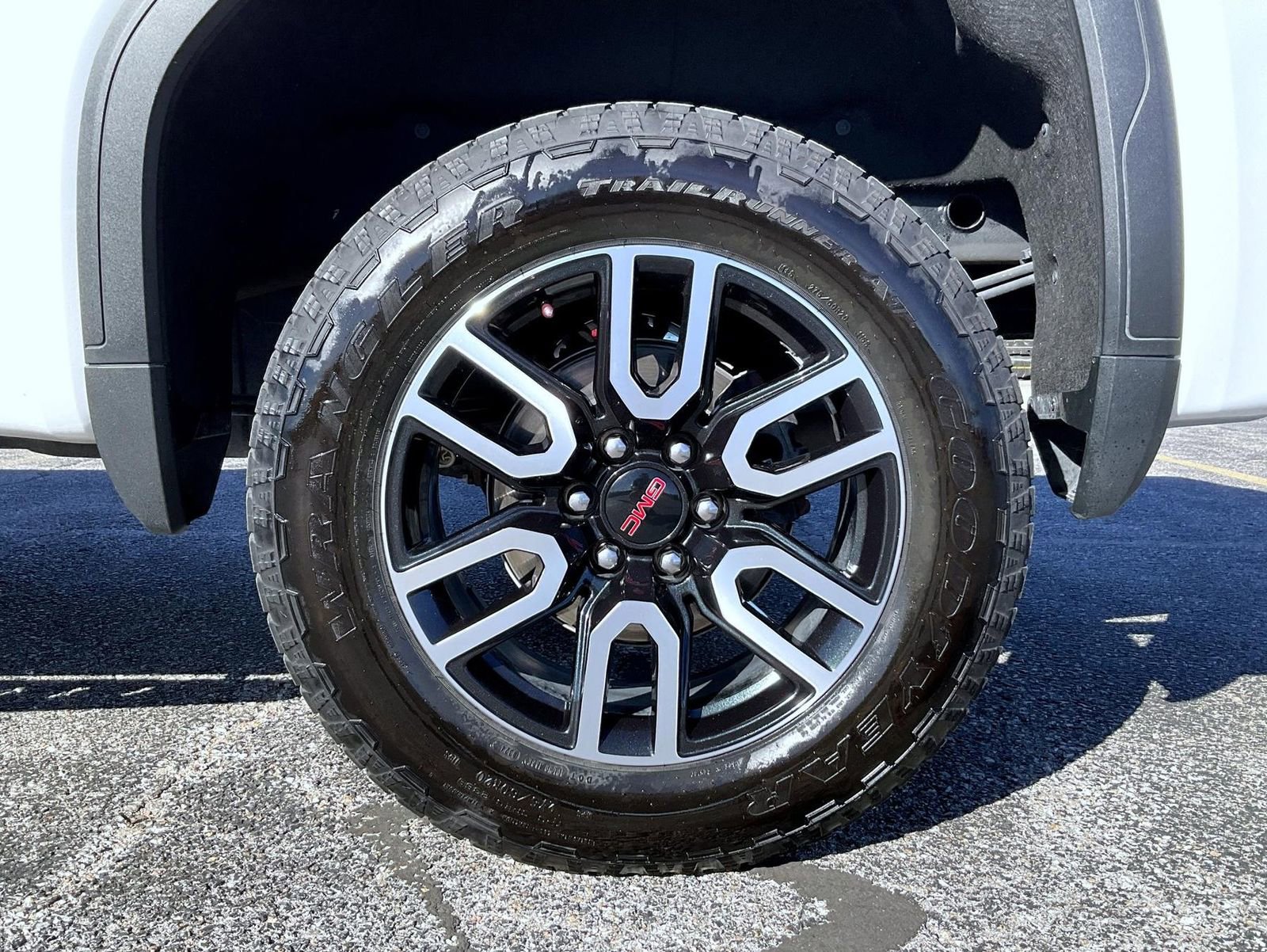 Certified 2024 GMC Sierra 1500 AT4 w/ Technology Package image 22