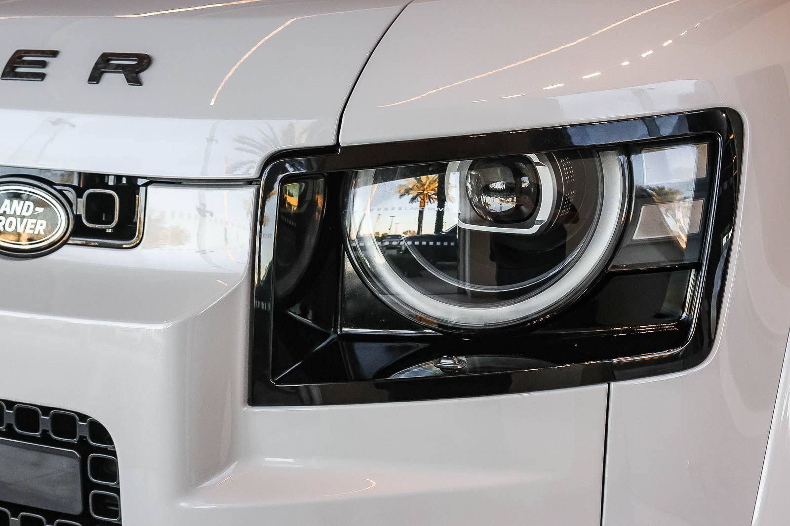 New 2026 Land Rover Defender 110 AWD/4WD image 10