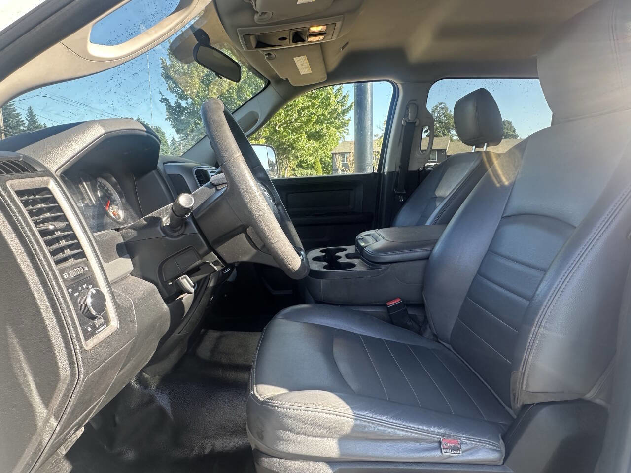 Used 2018 RAM 2500 Tradesman w/ Chrome Appearance Group image 2