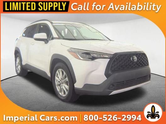 Used 2022 Toyota Corolla Cross LE AWD/4WD image 1