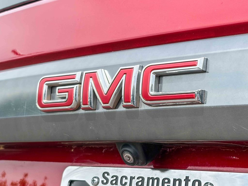 Used 2022 GMC Yukon XL AT4 image 9