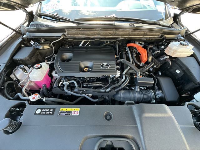 Used 2024 Lexus RX 350 w/ Convenience Package image 41