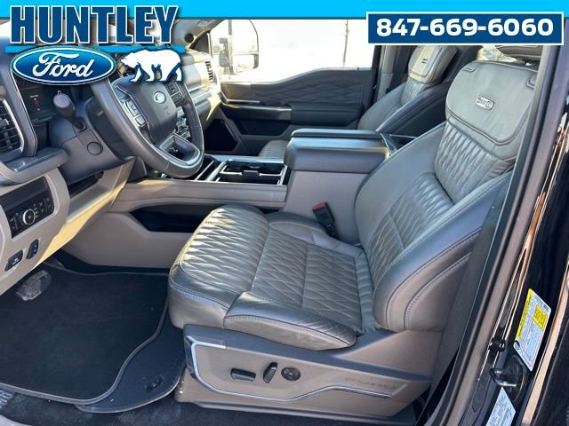 Used 2025 Ford F450 Platinum w/ Platinum Plus Package image 15