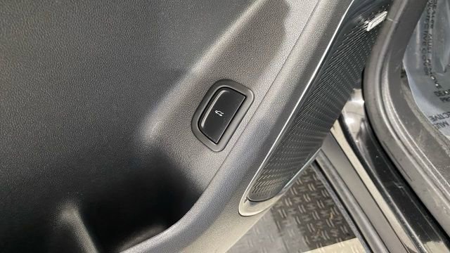 Used 2024 GMC Acadia Elevation image 15