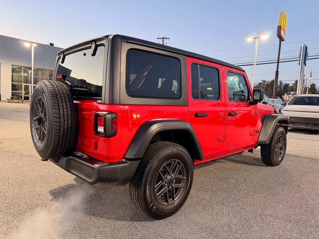 Used 2024 Jeep Wrangler Sport S image 12