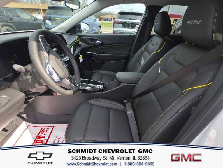 New 2026 Chevrolet Trax ACTIV w/ Sunroof Package FWD image 12