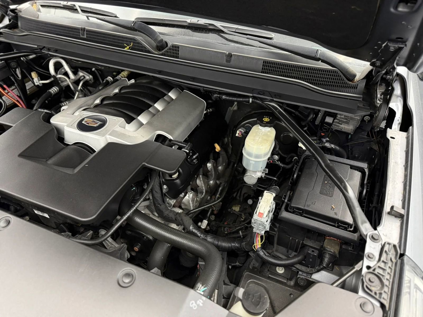 Used 2018 Cadillac Escalade ESV Platinum AWD/4WD image 13