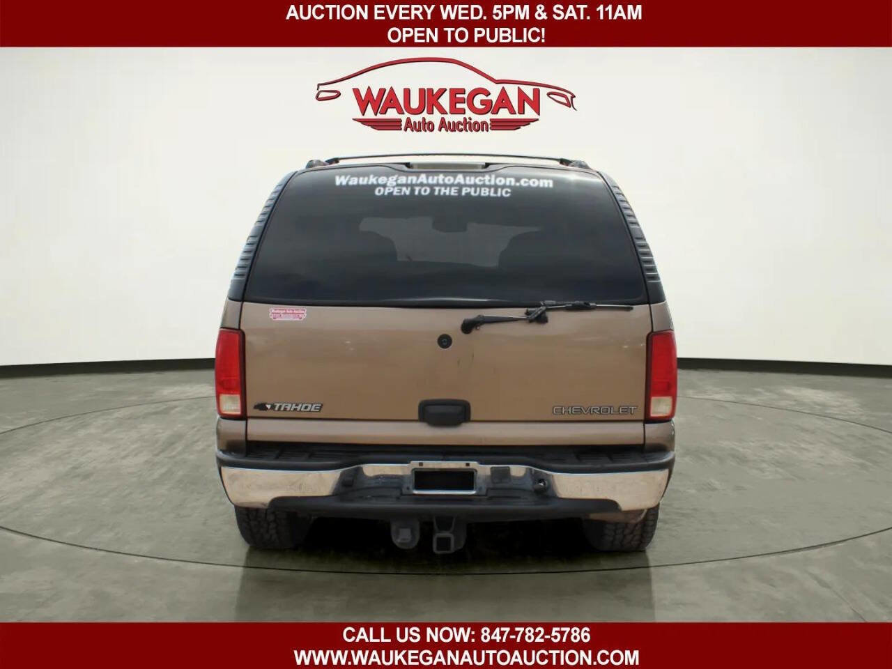 Used 2004 Chevrolet Tahoe LS w/ Preferred Equipment Group RWD image 6