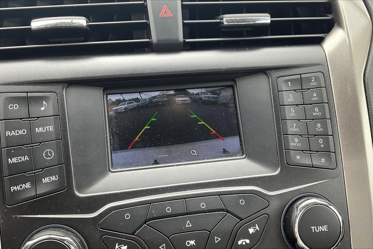 Used 2017 Ford Fusion S FWD image 21