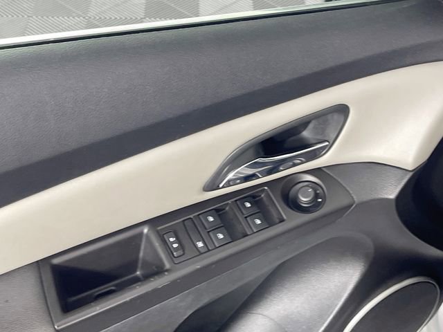 Used 2015 Chevrolet Cruze LT w/ Sun And Sound Package FWD image 18