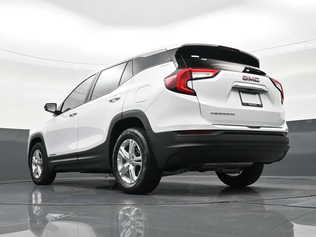 Used 2024 GMC Terrain SLE FWD image 25