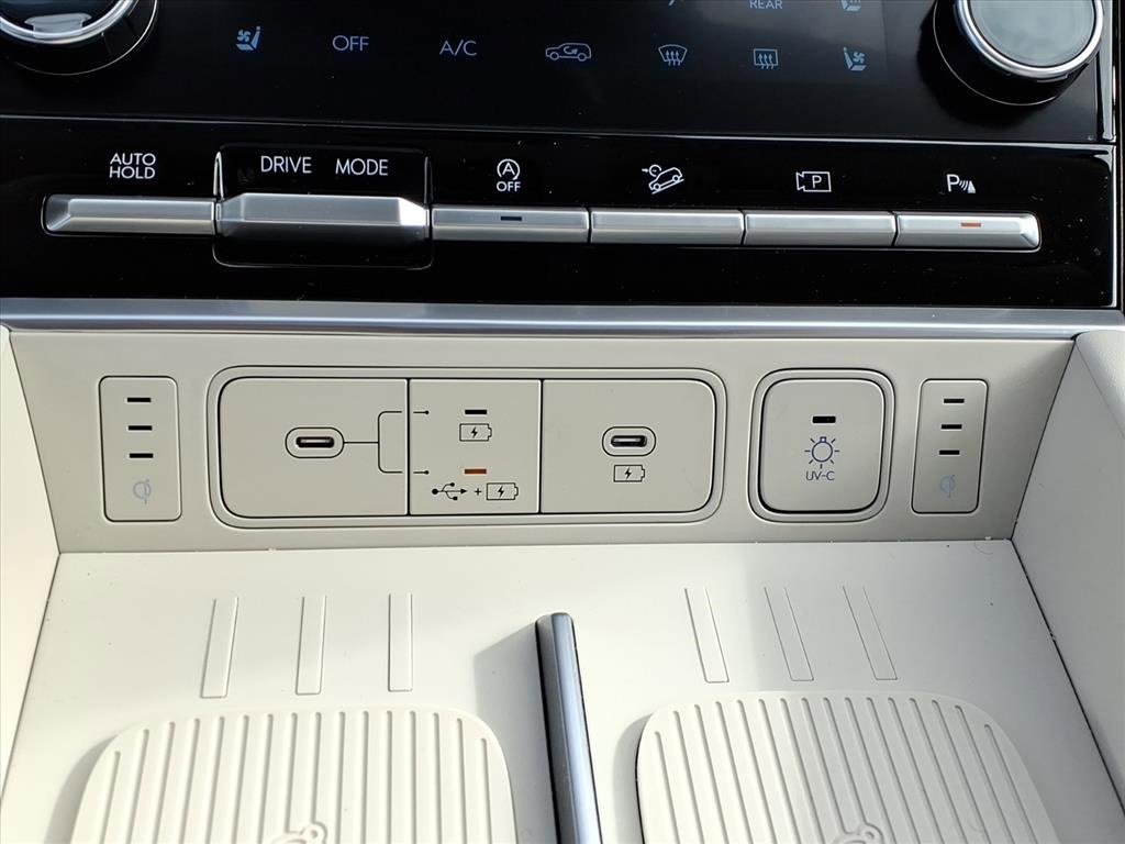 Used 2025 Hyundai Santa Fe Calligraphy image 19