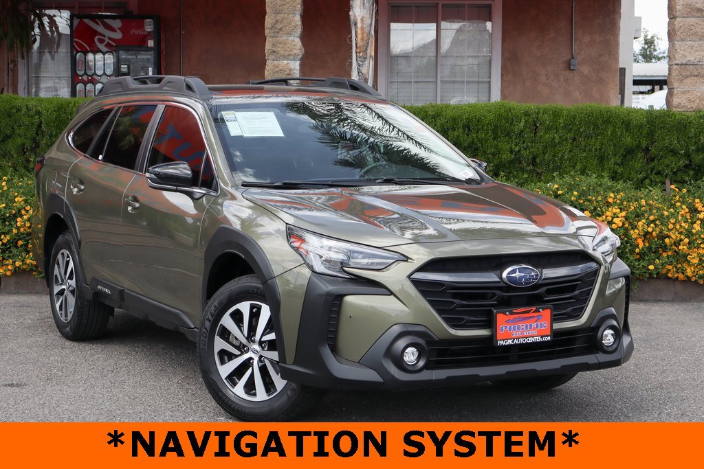 Used 2023 Subaru Outback Premium image 2