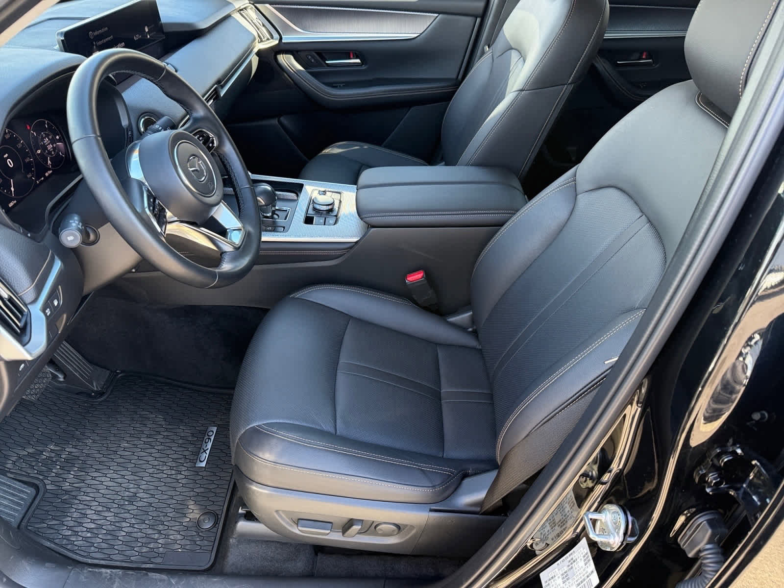 Used 2025 MAZDA CX-90 Plug-In Hybrid w/ Preferred image 10