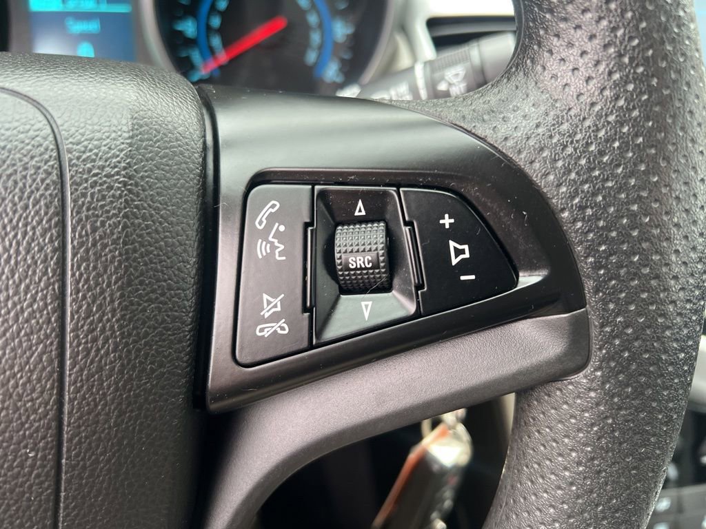 Used 2015 Chevrolet Cruze LS FWD image 49