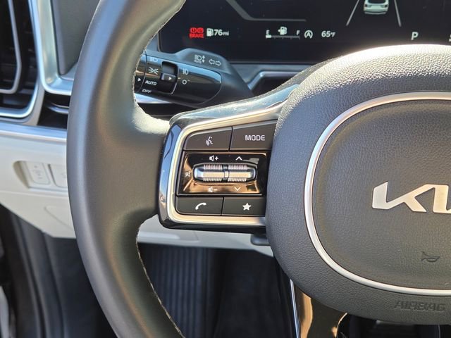 Used 2024 Kia Sorento SX image 19