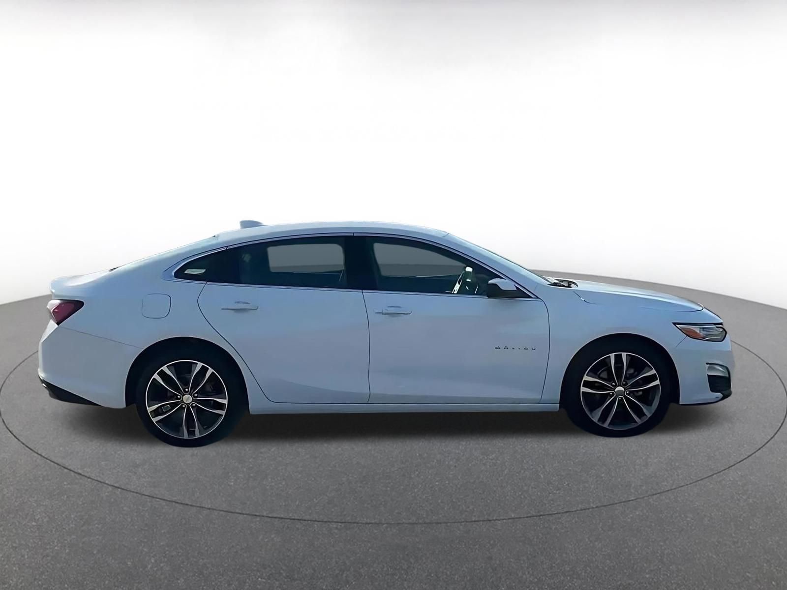 Used 2024 Chevrolet Malibu LT image 16