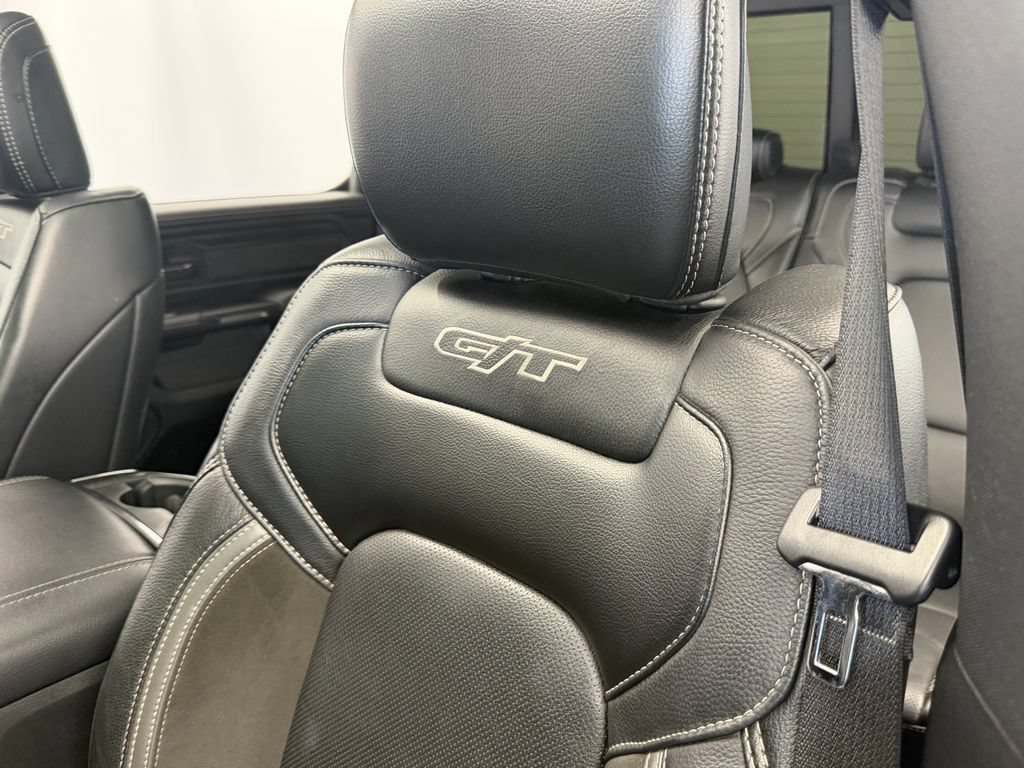 Used 2023 RAM 1500 Laramie AWD/4WD image 32