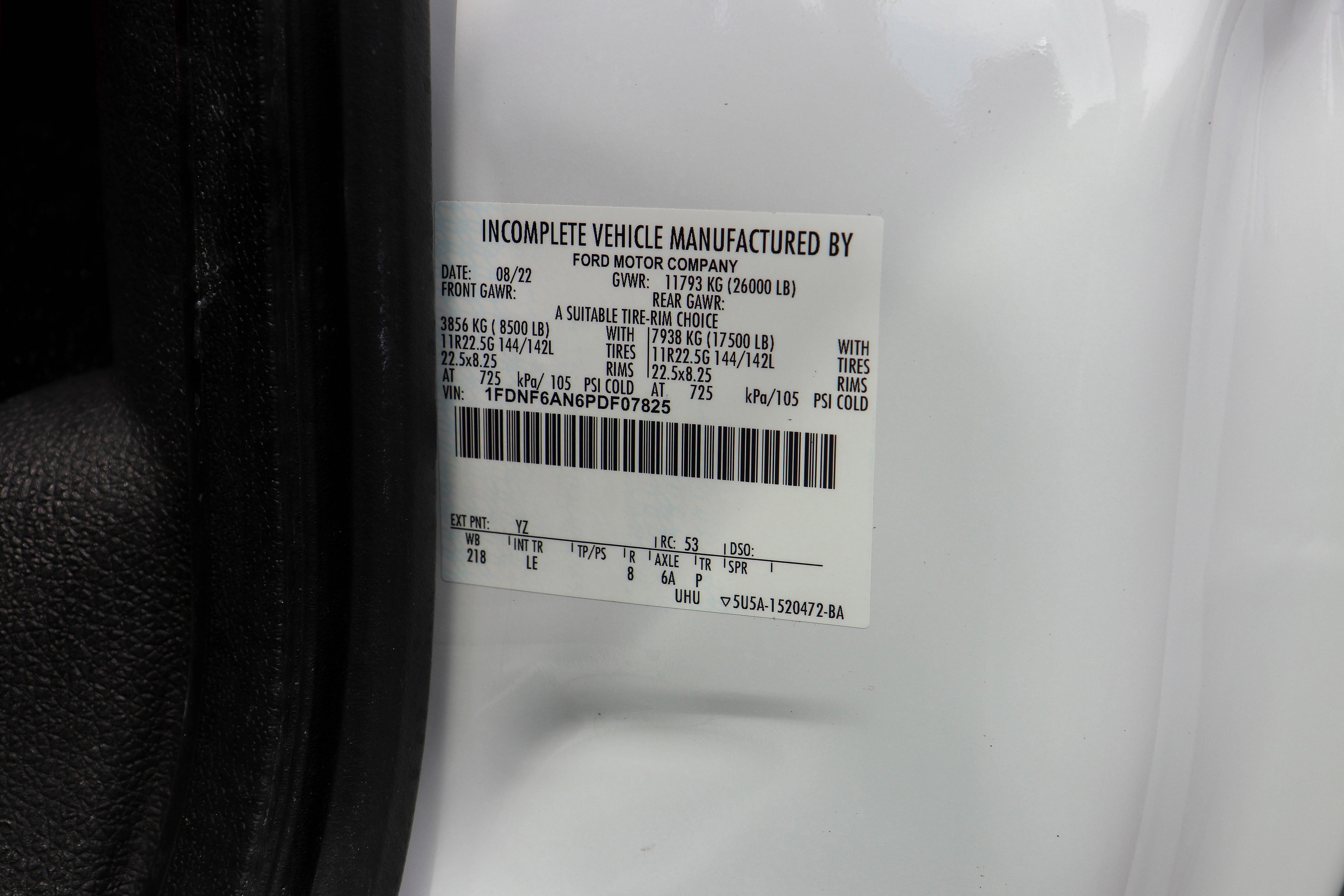 Used 2023 Ford F650 2WD Regular Cab Super Duty image 32