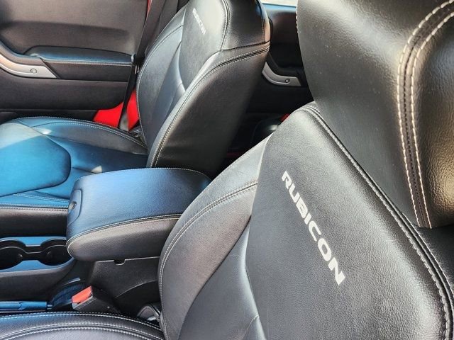 Used 2015 Jeep Wrangler Unlimited Rubicon image 19