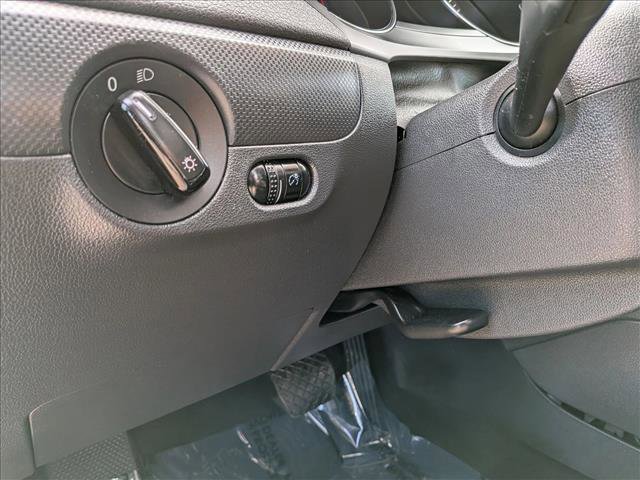 Used 2015 Volkswagen Jetta S image 18