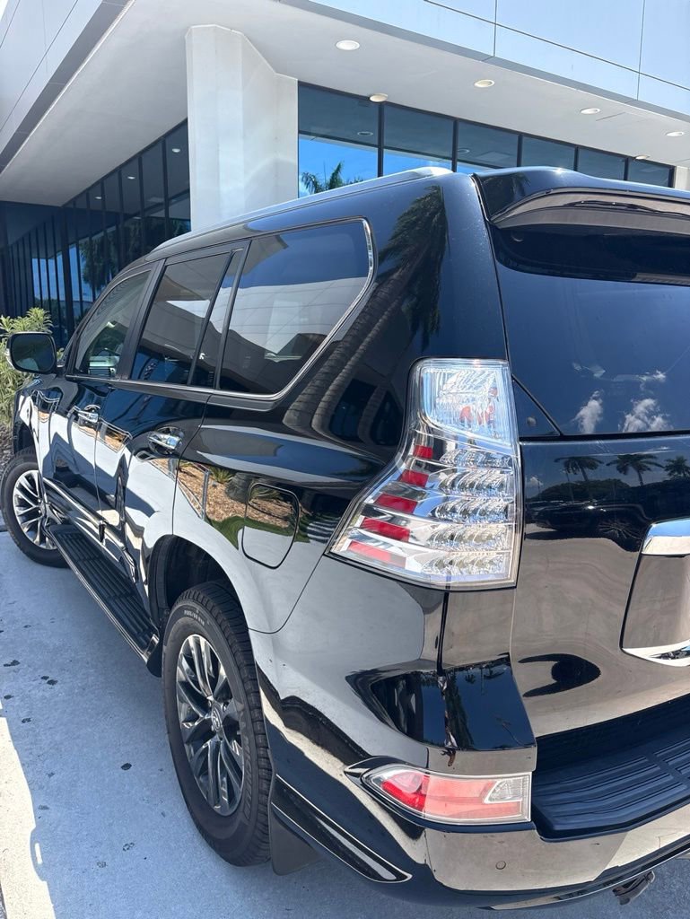Used 2019 Lexus GX 460 Luxury AWD/4WD image 7
