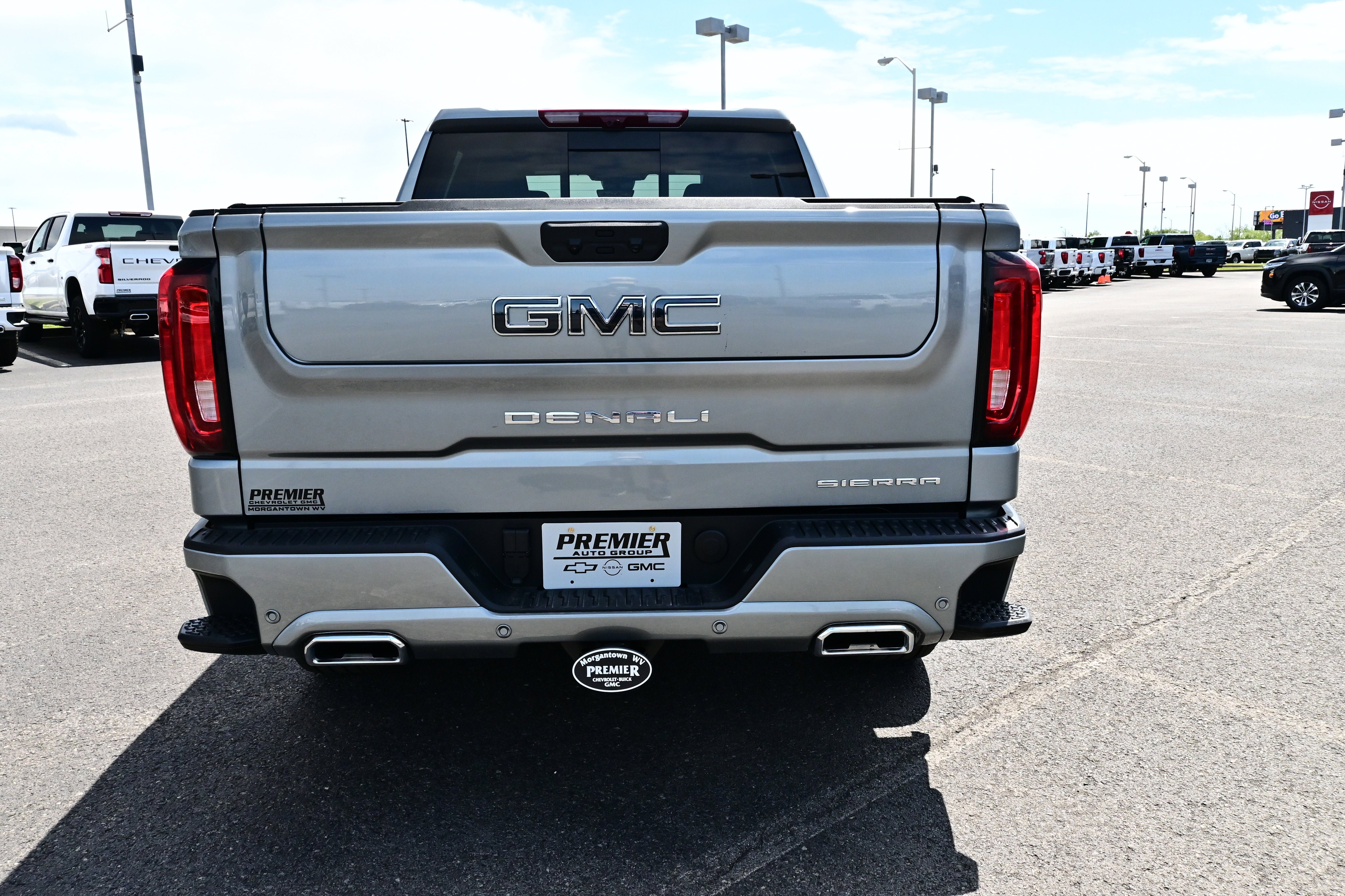 New 2026 GMC Sierra 1500 Denali Ultimate AWD/4WD image 7