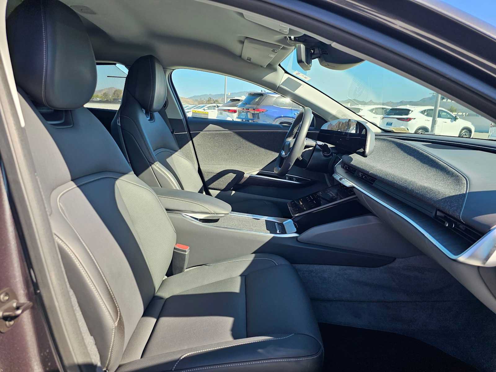 Used 2025 Lucid Air Touring AWD/4WD image 10