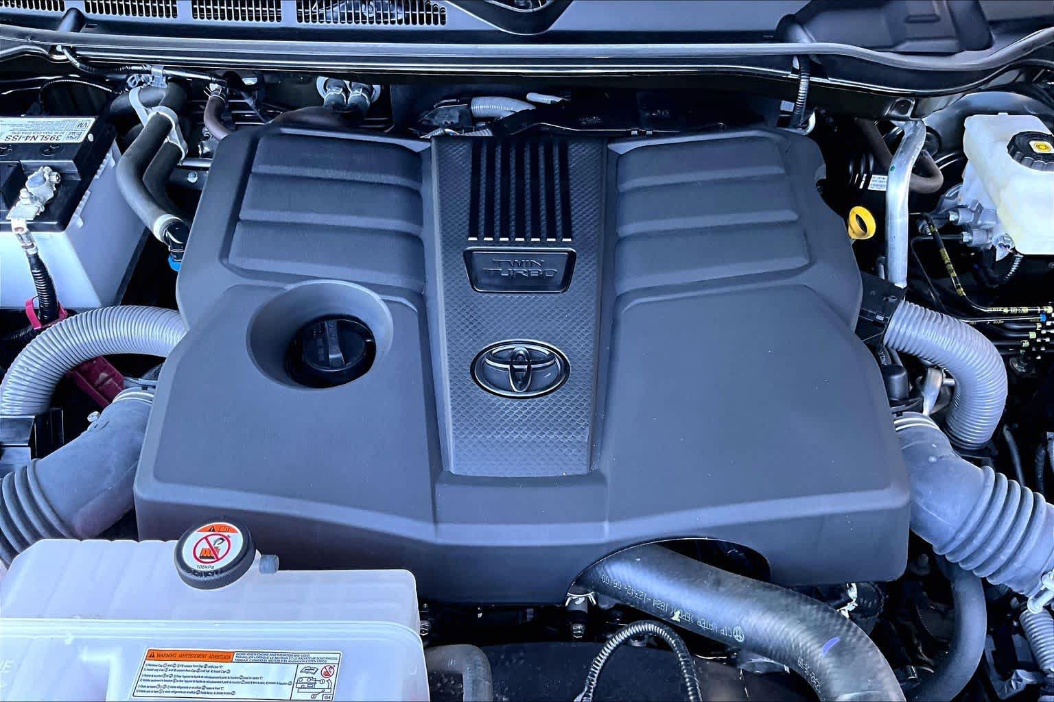 Used 2024 Toyota Tundra SR5 AWD/4WD image 33