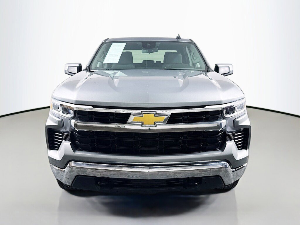 Used 2025 Chevrolet Silverado 1500 LT image 8
