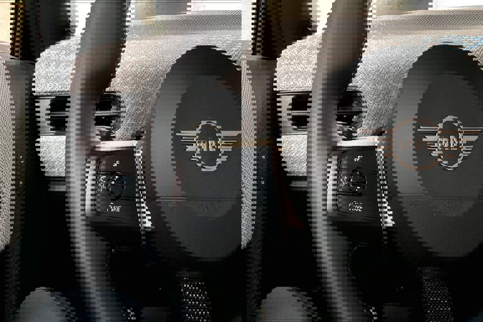 Certified 2025 MINI Cooper S image 20