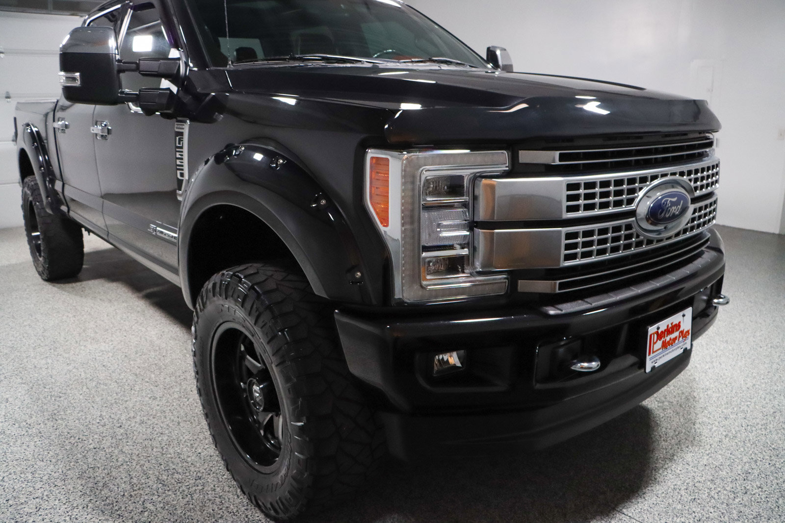 Used 2019 Ford F250 Platinum w/ Platinum Ultimate Package image 5