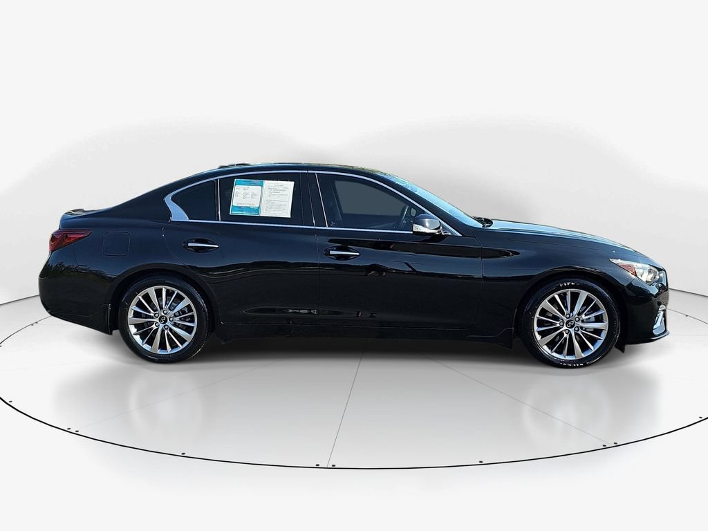 Used 2023 INFINITI Q50 Luxe w/ Cargo Package RWD image 5
