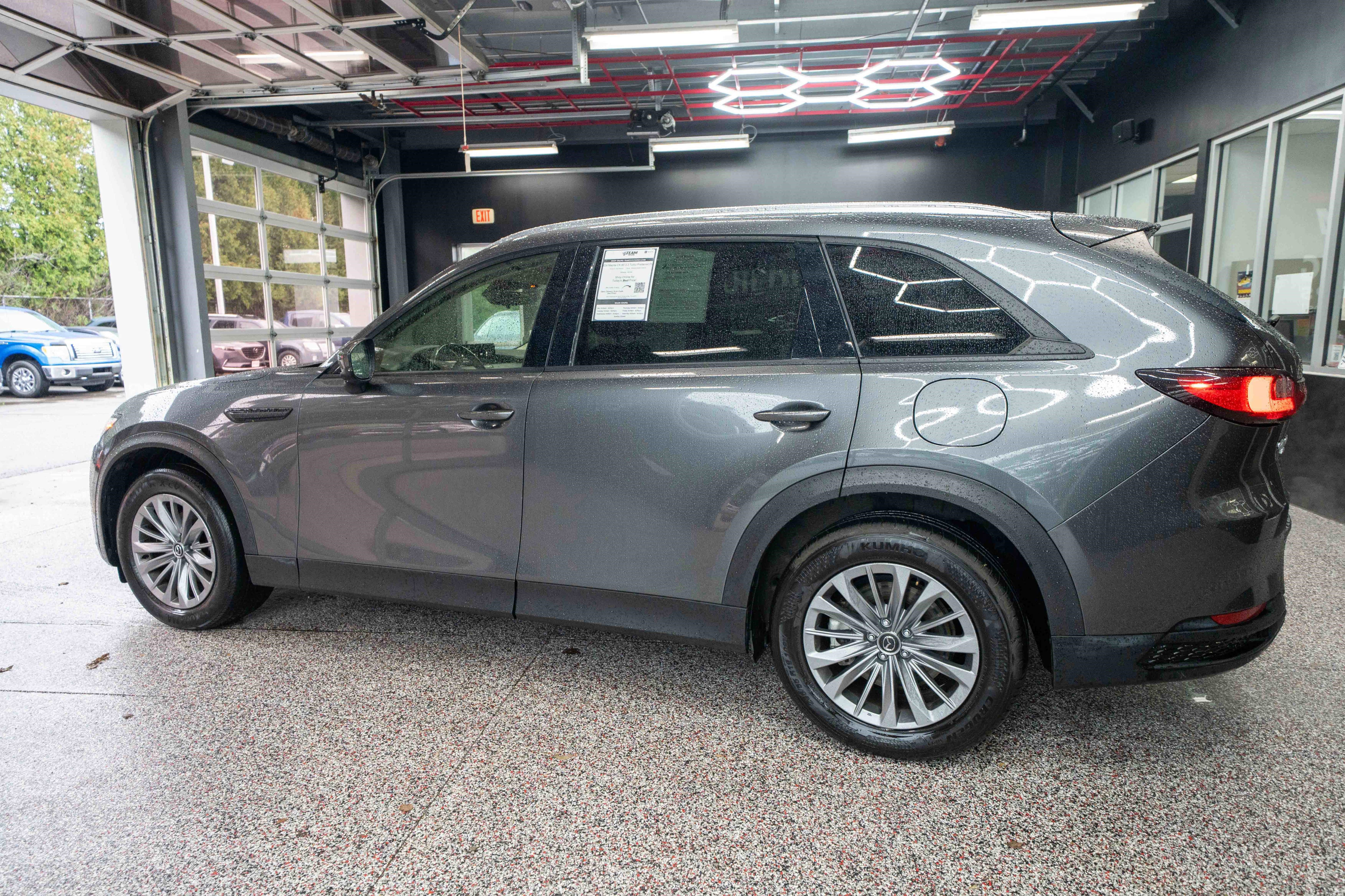 Used 2024 MAZDA CX-90 3.3 Turbo w/ Preferred Plus image 2