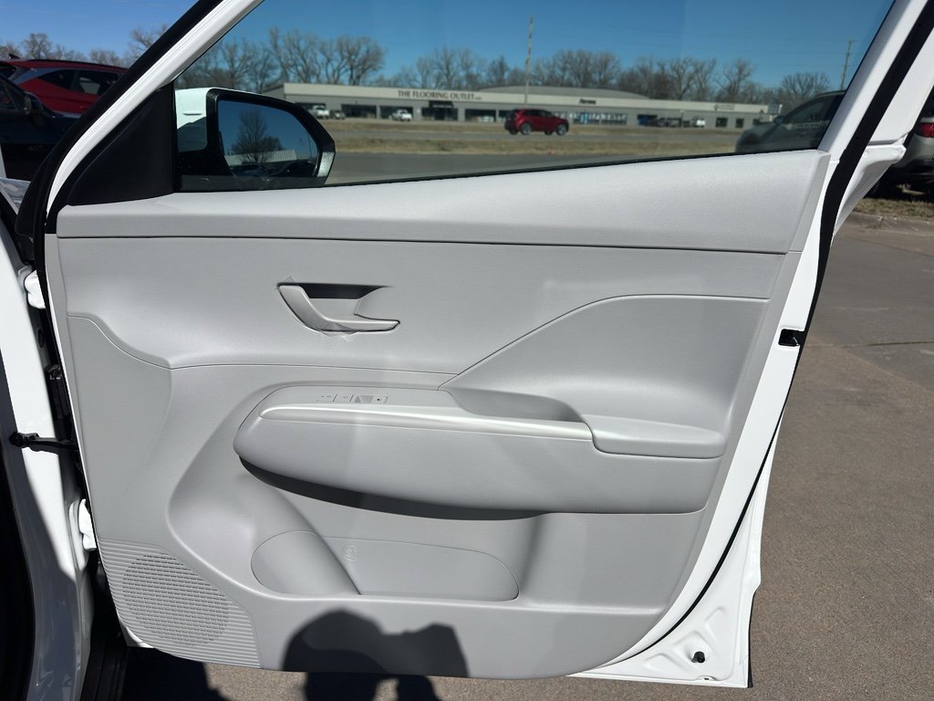 New 2026 Hyundai Kona SE image 27