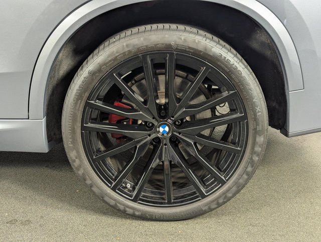 Used 2024 BMW X5 M60i AWD/4WD image 11