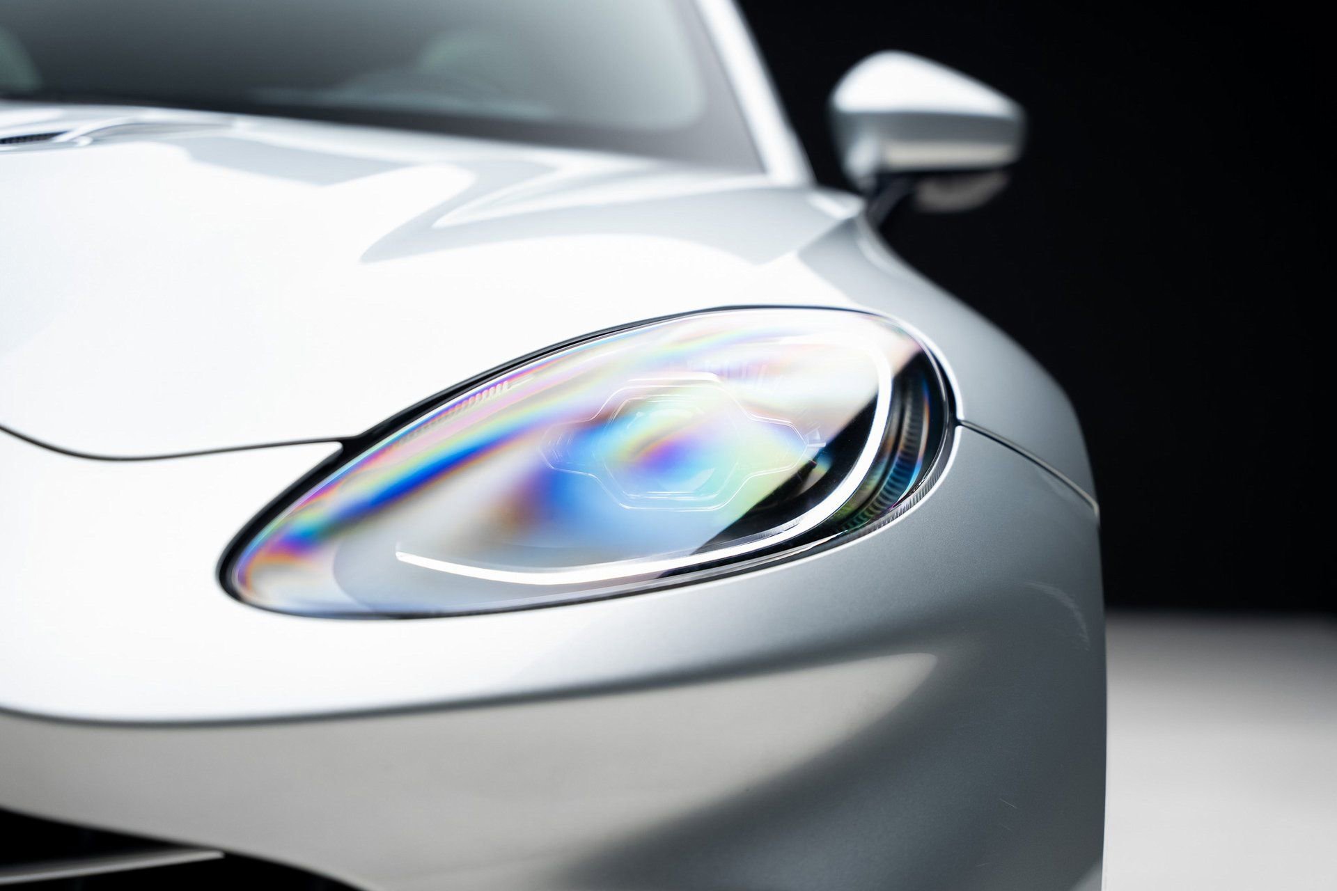 Used 2022 Aston Martin DBX image 9