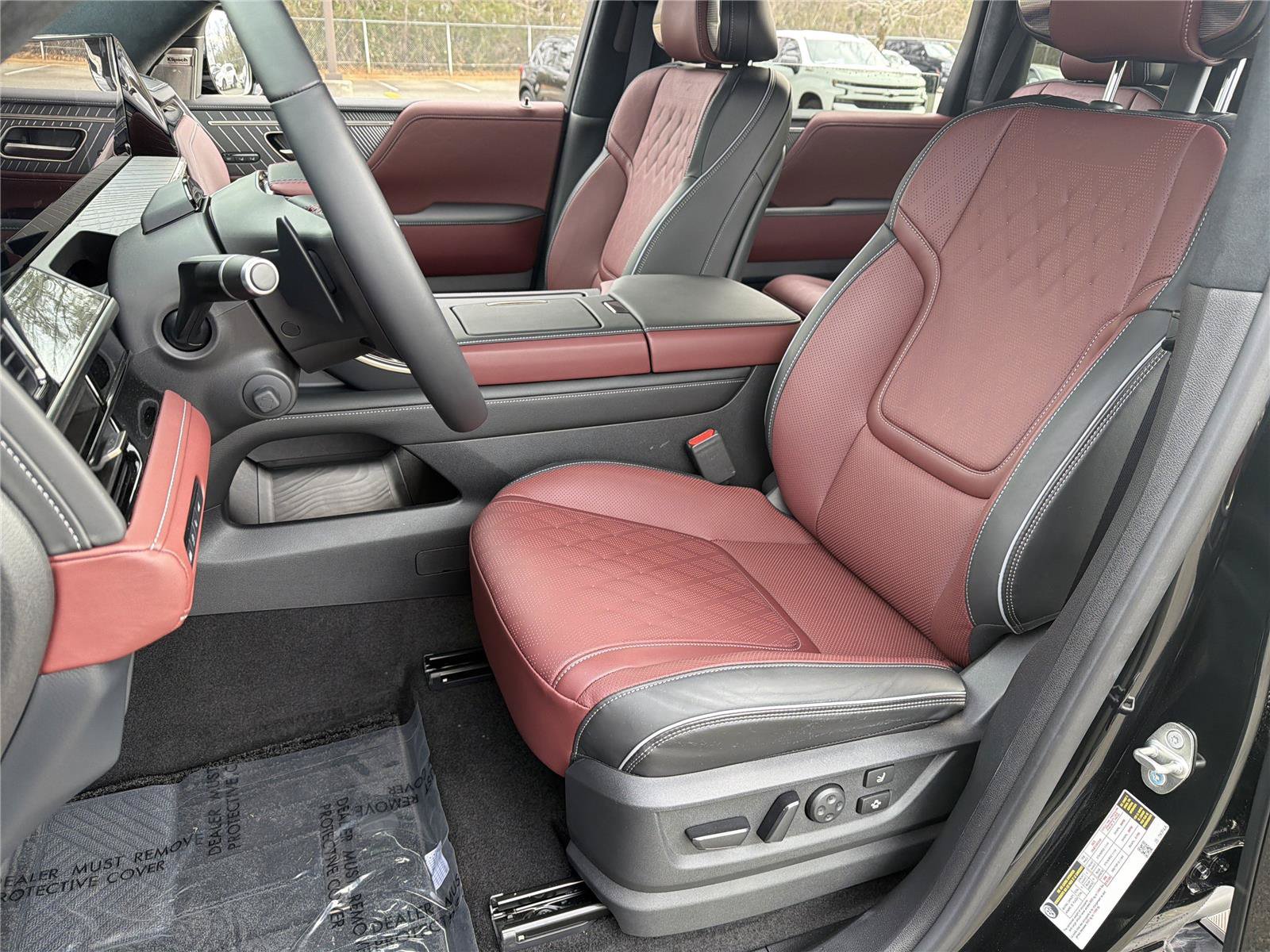 Used 2026 INFINITI QX80 Autograph w/ Premium Cargo Package AWD/4WD image 18