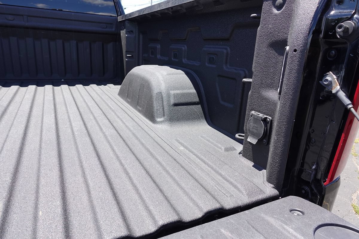 Used 2024 Chevrolet Silverado 1500 Custom AWD/4WD image 26