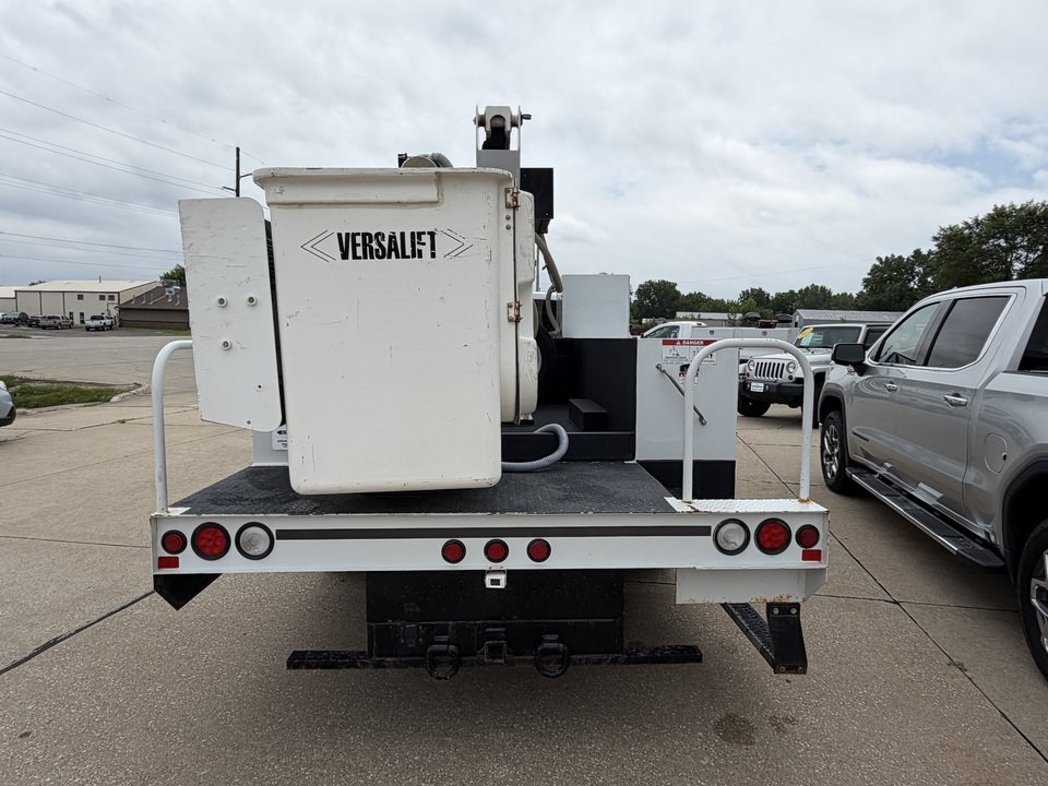 Used 2019 Ford F550 4x4 SuperCab Super Duty w/ XLT Value Package image 6