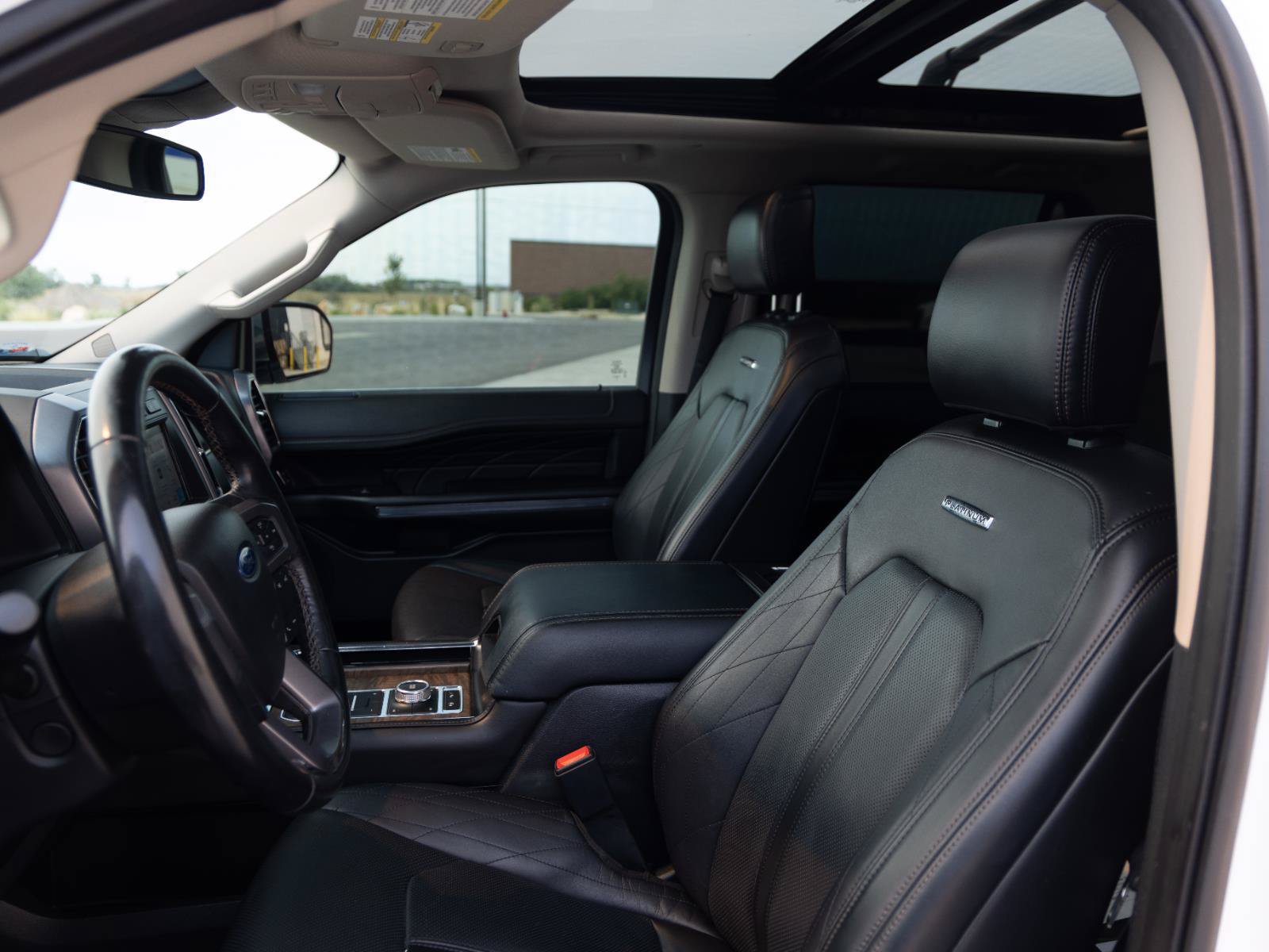 Used 2019 Ford Expedition Max Platinum AWD/4WD image 16