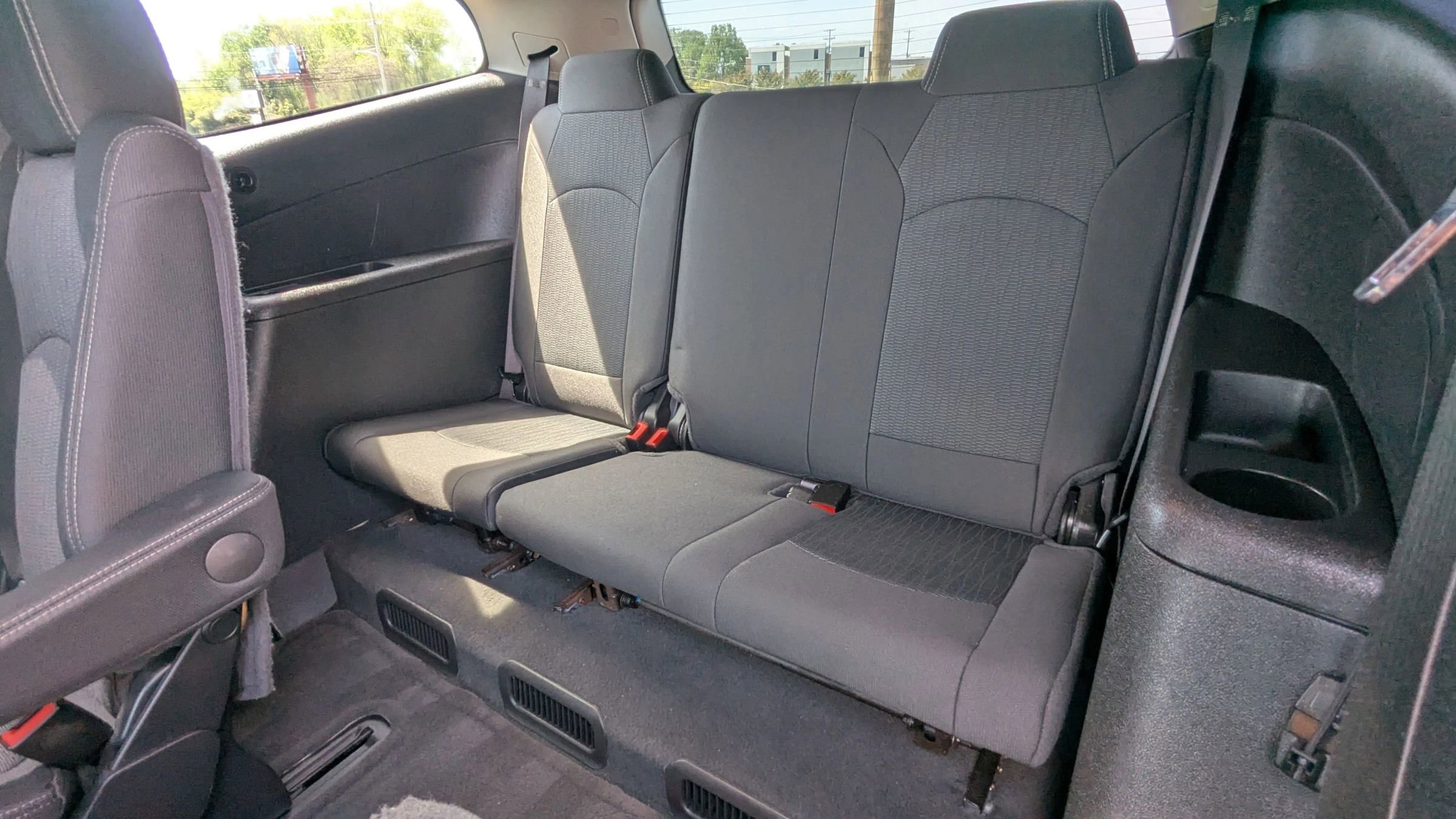 Used 2016 Chevrolet Traverse LT w/ Style and Technology Package FWD image 10