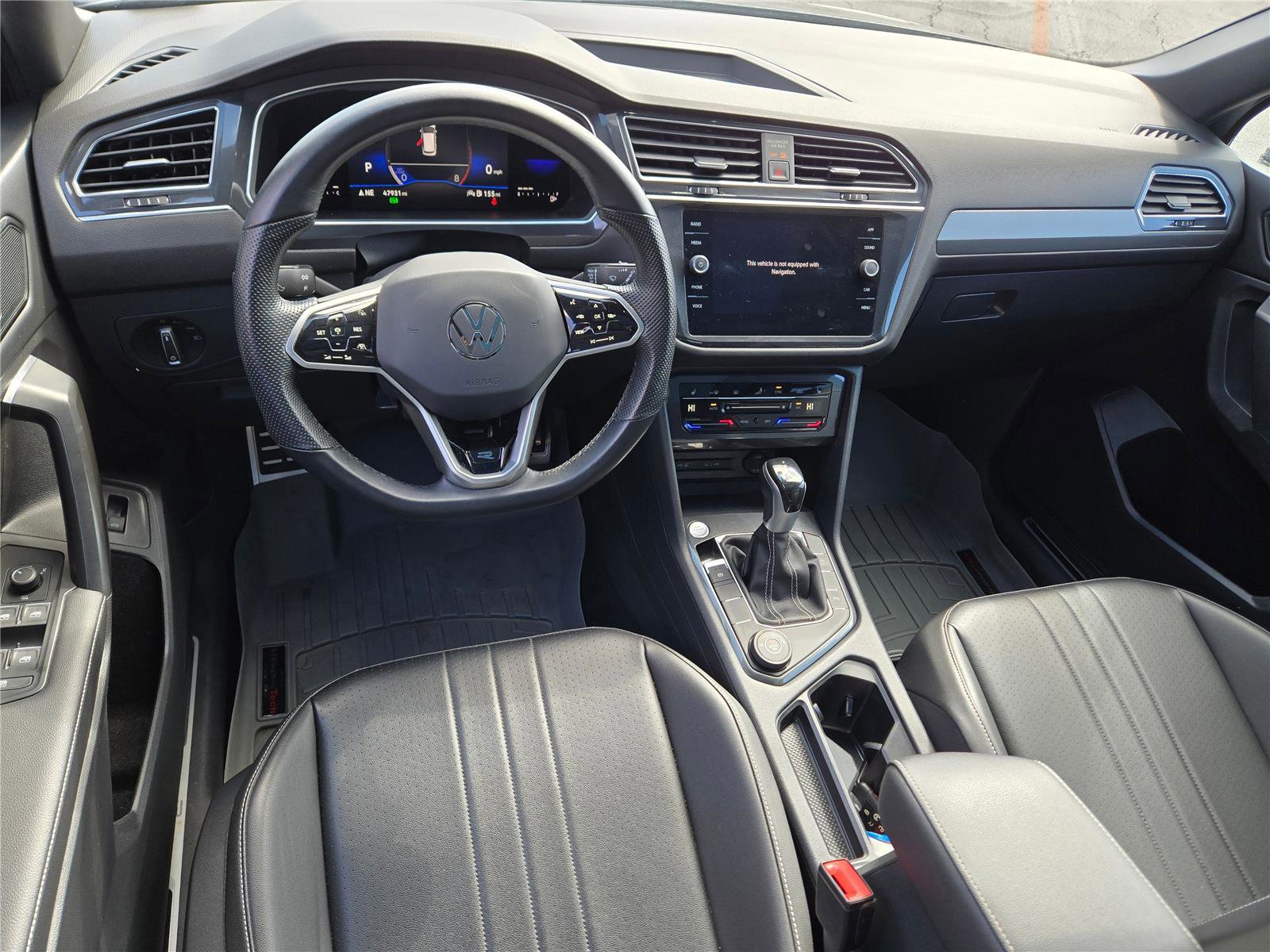 Used 2022 Volkswagen Tiguan SE R-Line image 16