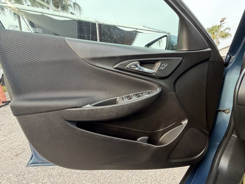 Used 2024 Chevrolet Malibu LT FWD image 20